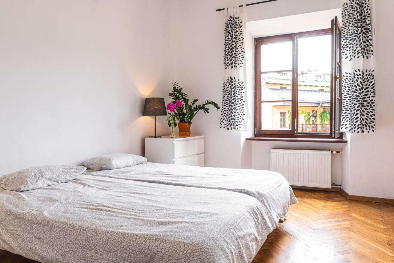 Family Apartament Красков Екстериор снимка